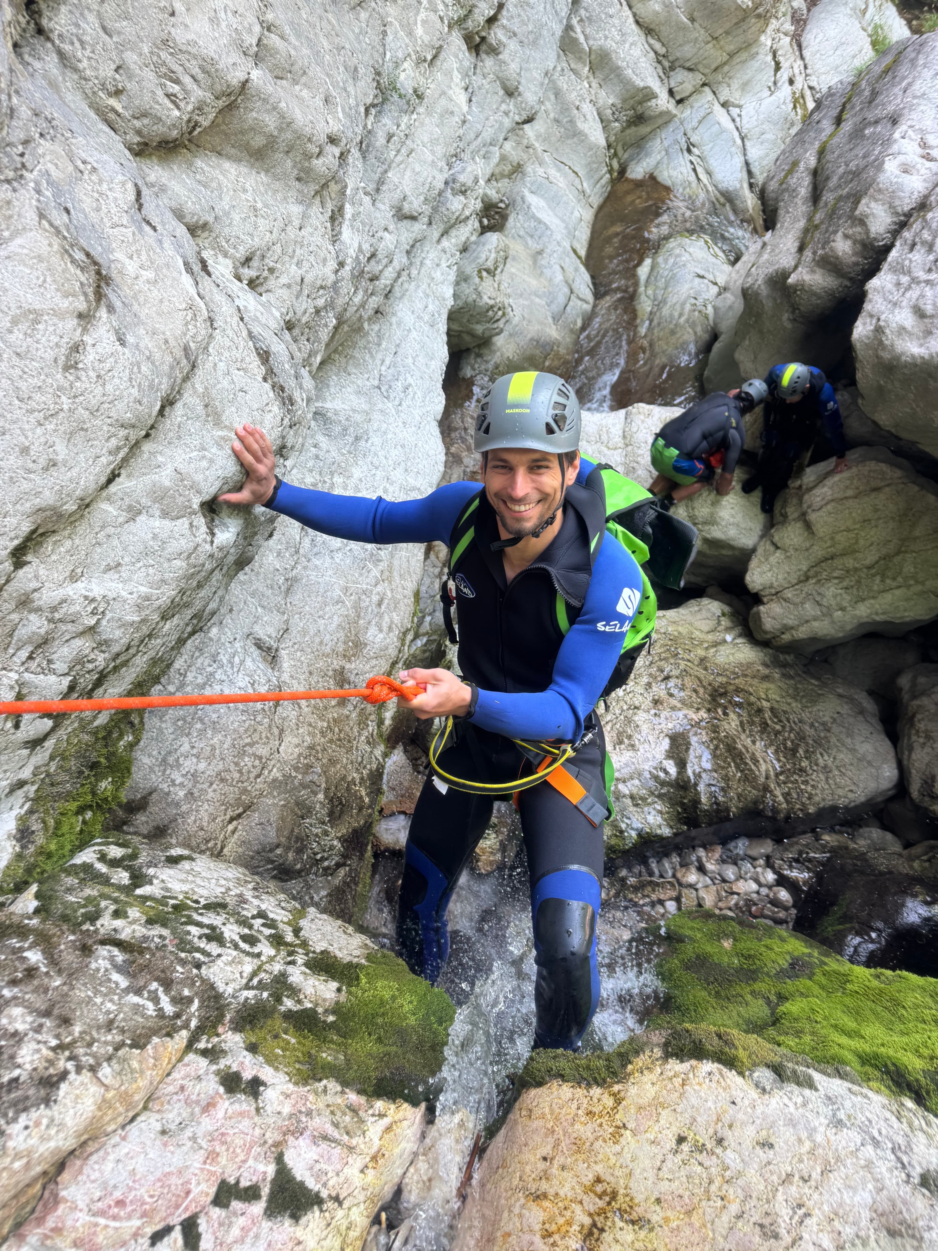  Wann ist die beste Jahreszeit für Canyoning in Tirol?
